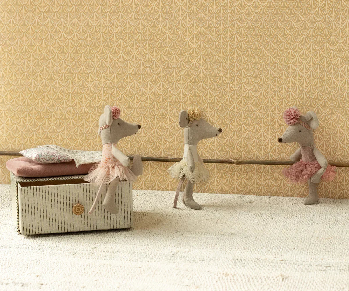Maileg Ballerina Mouse, Little Sister - Off White